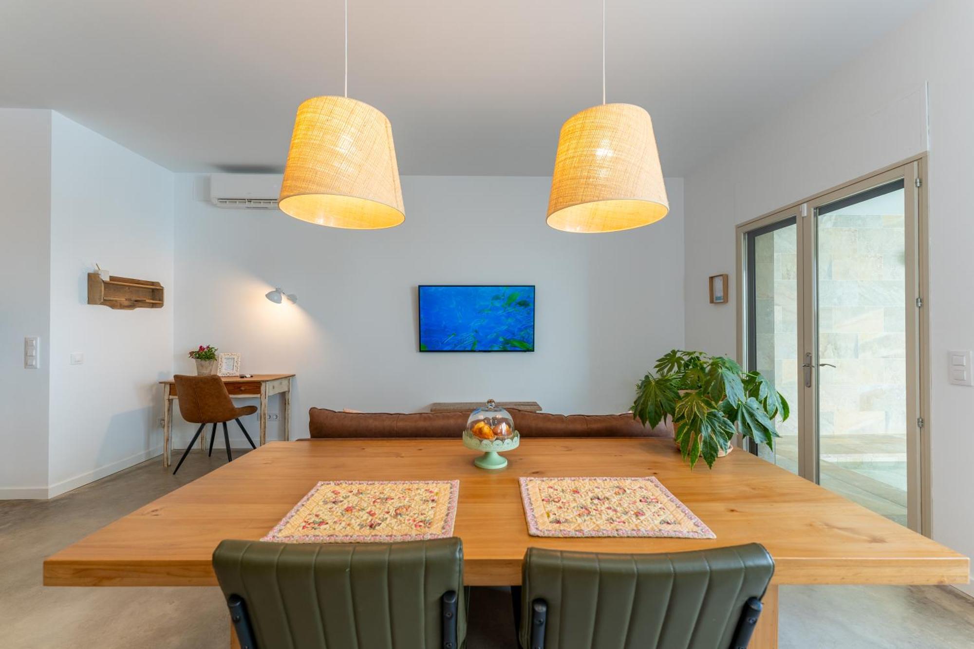 דירות פיגוארז Loft Con Piscina Climatizada De Agua Salada Y Parking En El Centro De Figueres מראה חיצוני תמונה