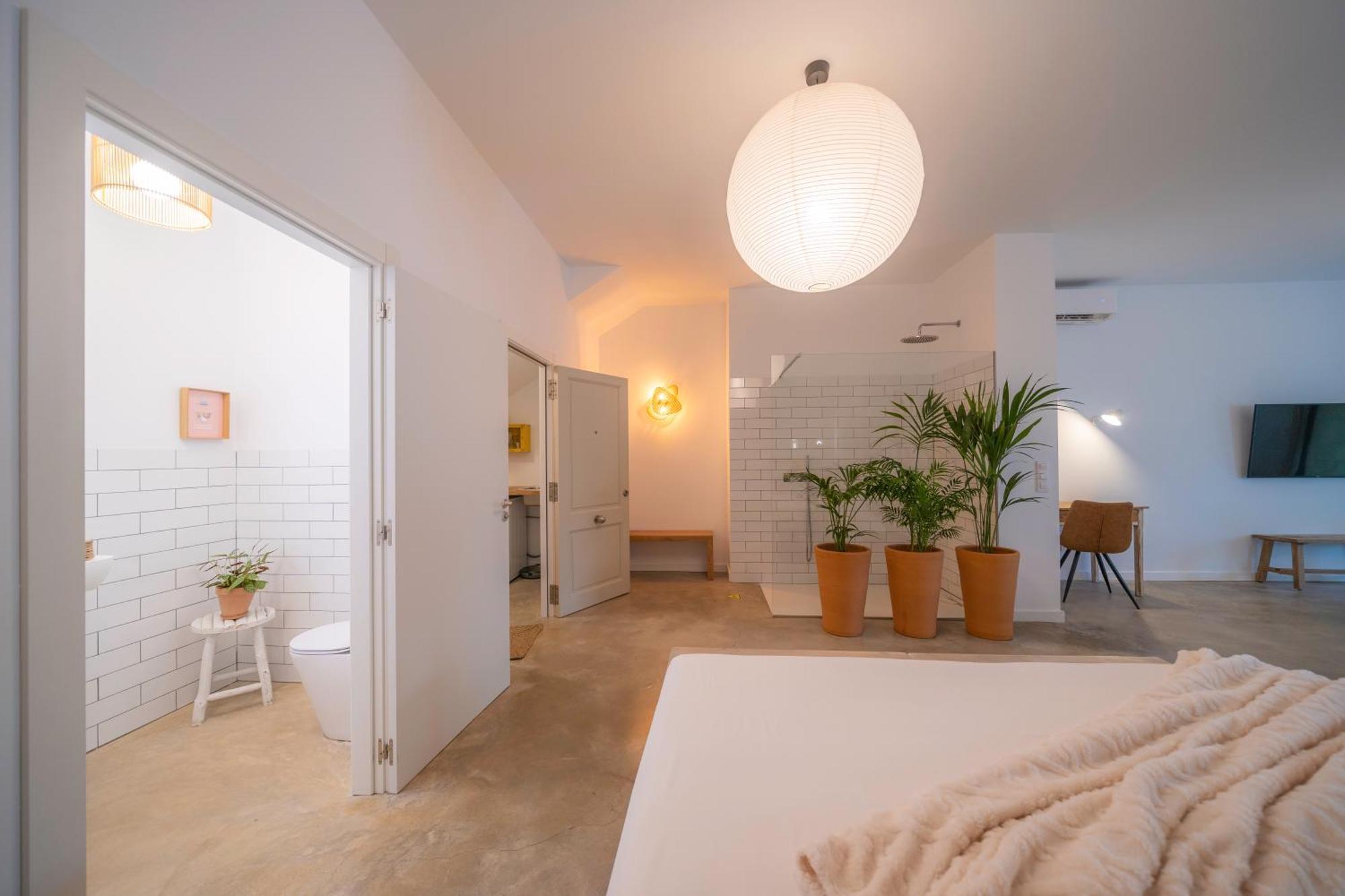 דירות פיגוארז Loft Con Piscina Climatizada De Agua Salada Y Parking En El Centro De Figueres חדר תמונה