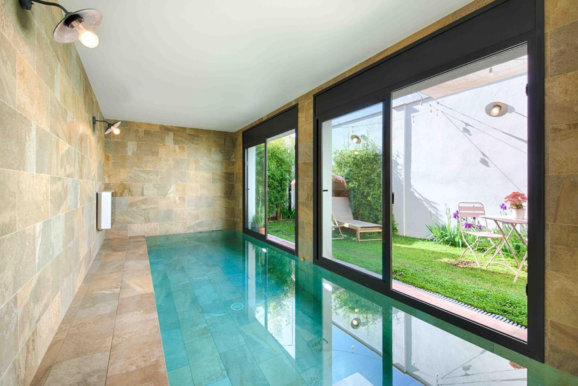 דירות פיגוארז Loft Con Piscina Climatizada De Agua Salada Y Parking En El Centro De Figueres מראה חיצוני תמונה